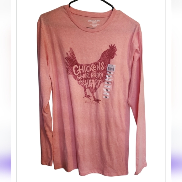 Rural King Women Chickens Never Broke My Heart Long Sleeve Graphic T-Shirt Pink - Picture 1 of 4
